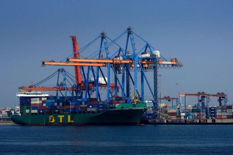 India aims at becoming ‘Global Hub for Green Ship’
